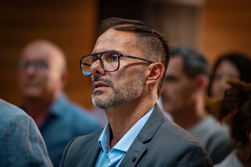 Di Uono cruz� a Luis Caputo por los �ndices econ�micos